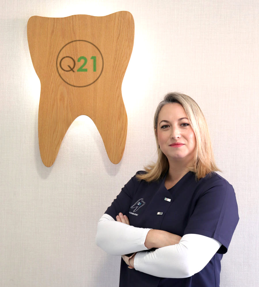 Odontólogos y laboratorio dental